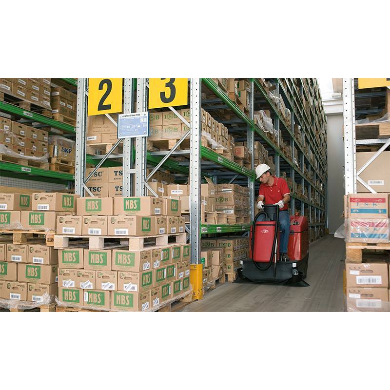 BARREDORA DE OPERARIO A BORDO /... BARREDORA DE OPERARIO A BORDO /...